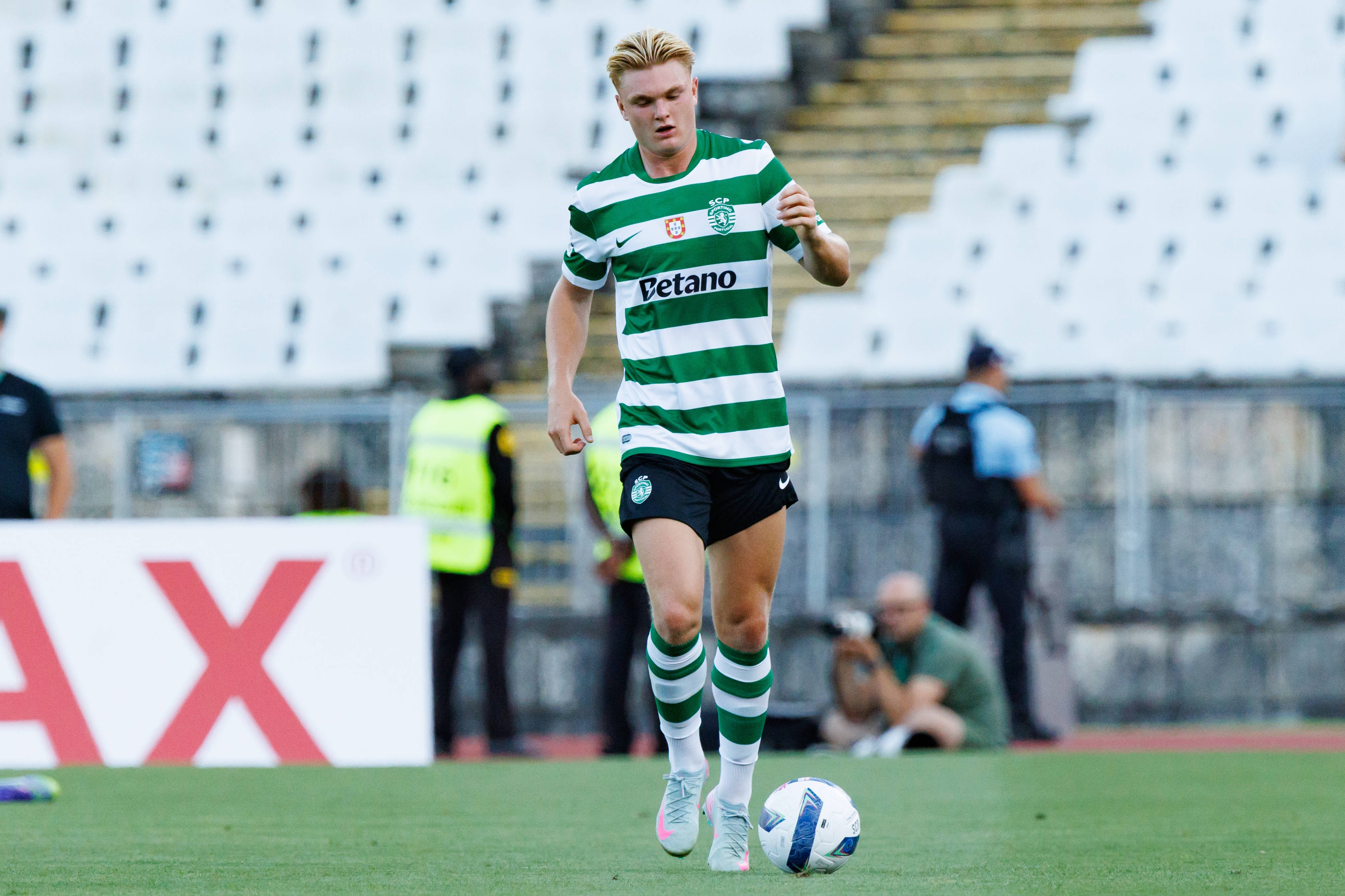 葡媒：米兰目标哈德尔接近加盟雷恩，转会费超过2000万欧